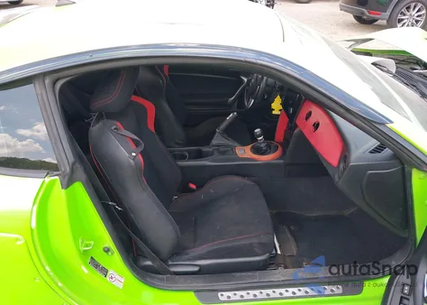 2013 Scion Fr-S z USA, uszkodzony, nr VIN JF1ZNAA18D1723672